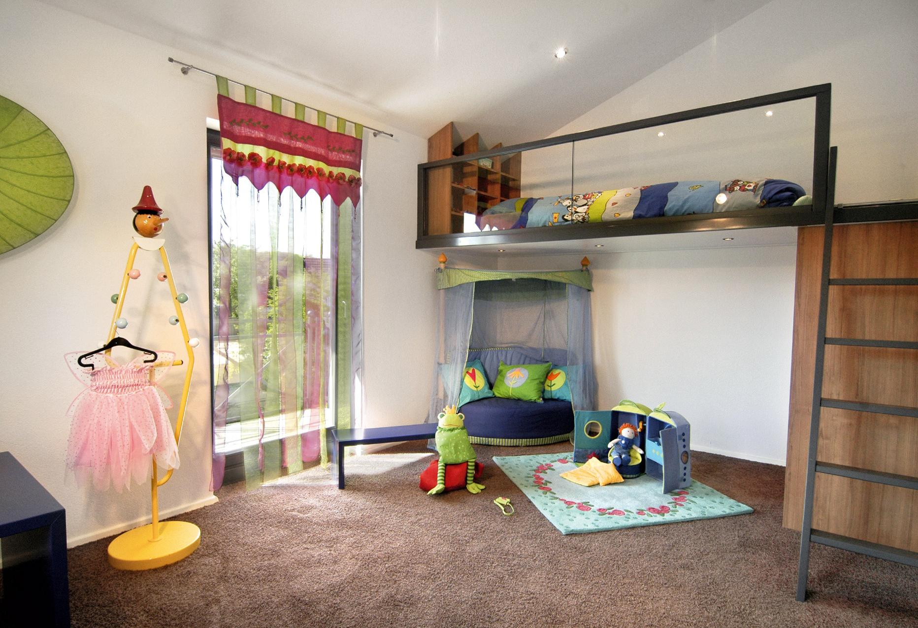 children's room with gallery