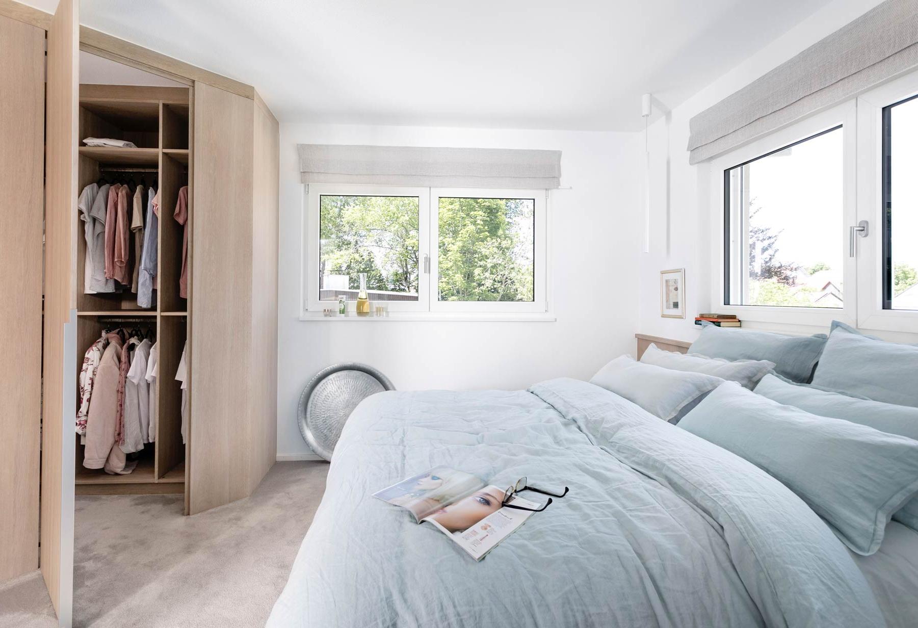 Schlafzimmer mit Ankleide